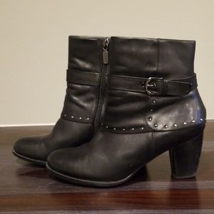 Blondo Canada waterproof ankle booties